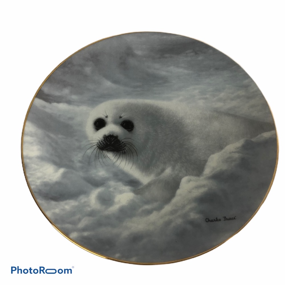 Seal Art Plate with Gold Accent